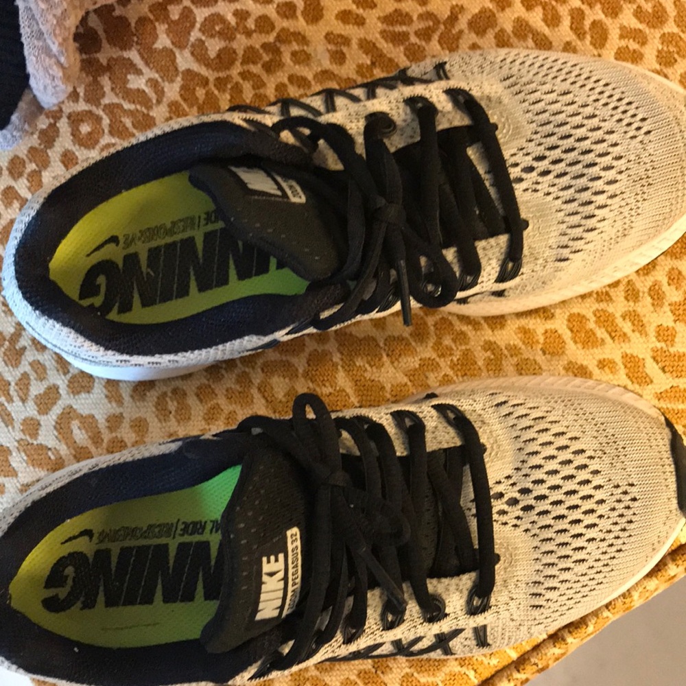Running shoes